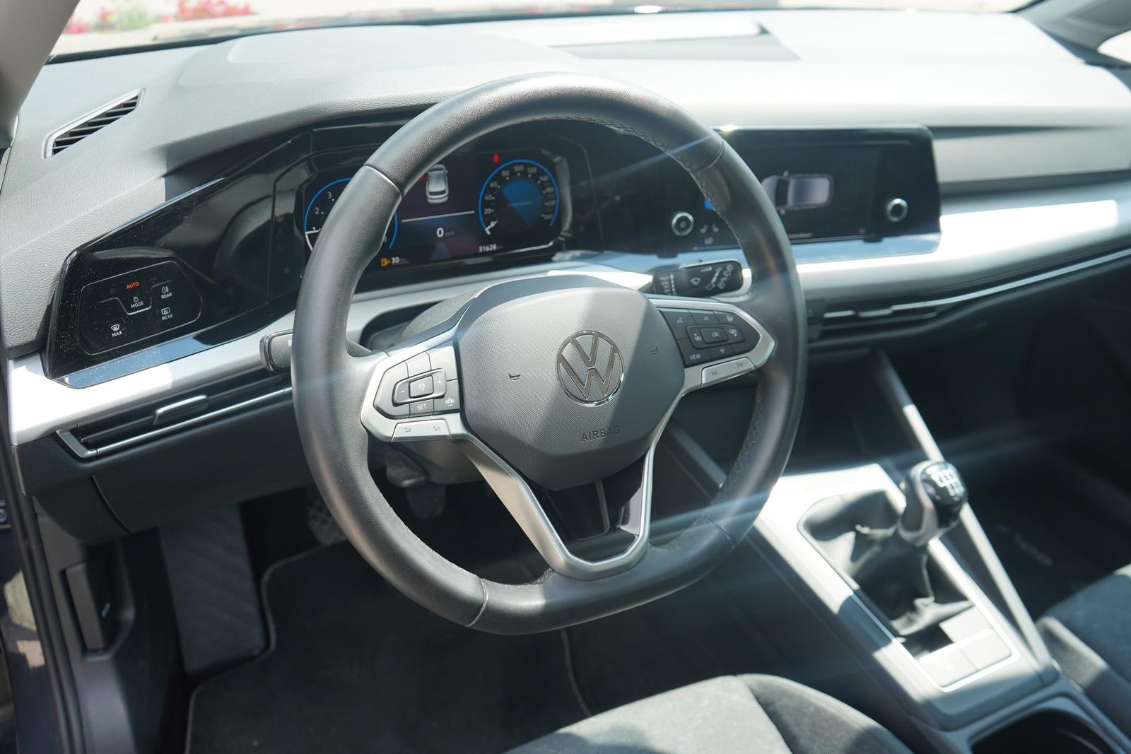 Volkswagen Golf VIII 1.5 TSI Life LED ACC App-Connect PDC