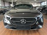 Mercedes-Benz E 450d 4Matic Avantgarde DISTRO/PANO/360/WINTER - Mercedes-Benz E 450 mit Diesel-Antrieb: Automatik