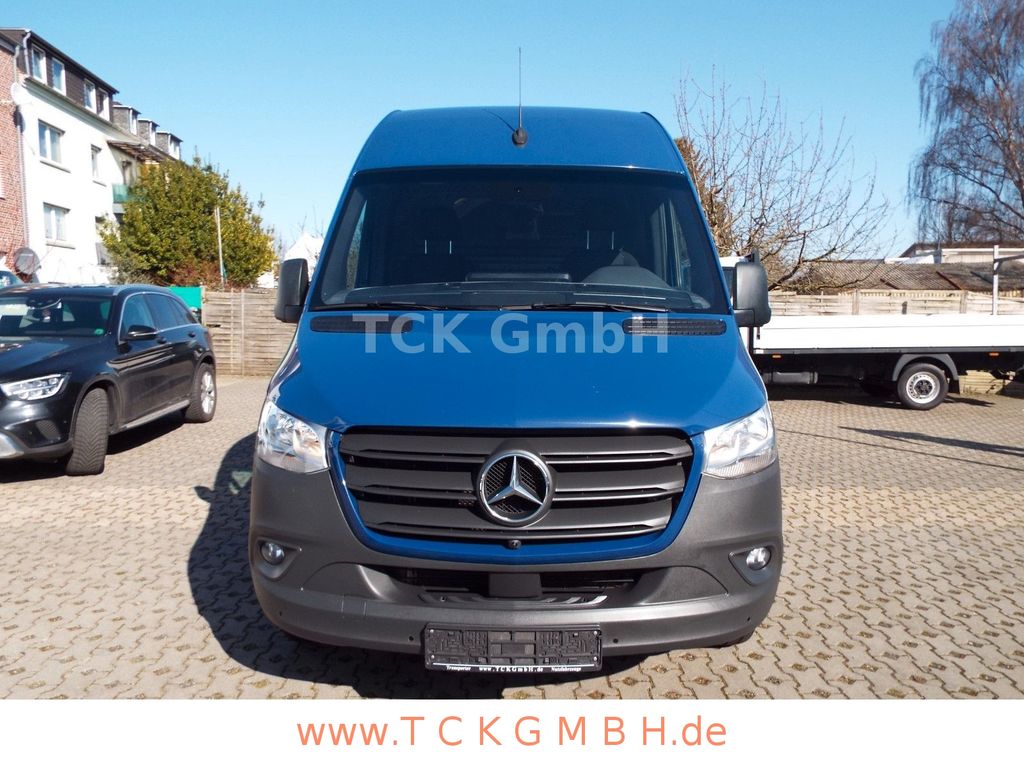 Image of Mercedes-Benz Sprinter