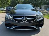 Mercedes-Benz E 63 S AMG 4Matic+Panorama+Harman Kardon+Scheckh - gebrauchte Mercedes-Benz E 63 AMG aus dem Jahr 2015