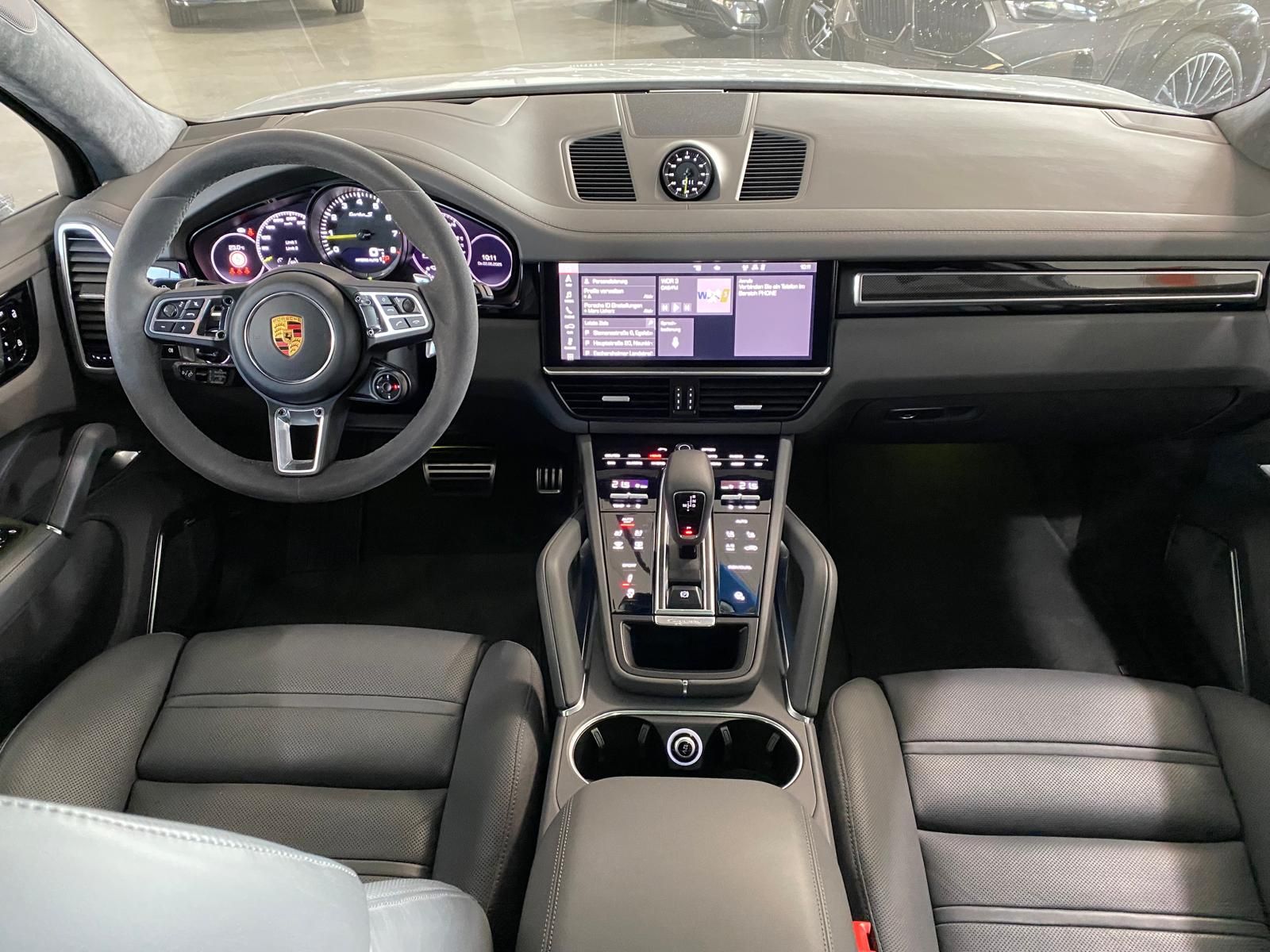 Fahrzeugabbildung Porsche Cayenne Turbo S E Hybrid/Pano/HUD/Matrix/22´/BUR