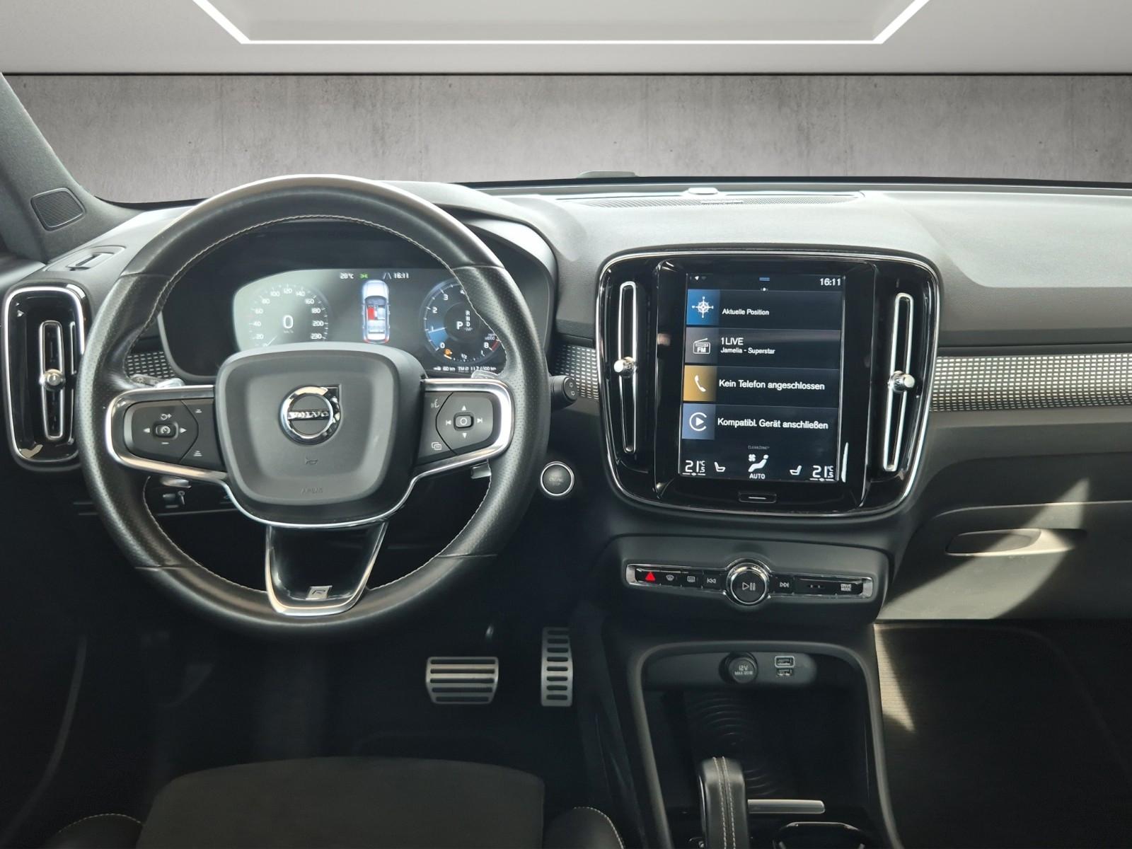 Volvo XC40 T5 R Design AWD Pano H&K Carplay
