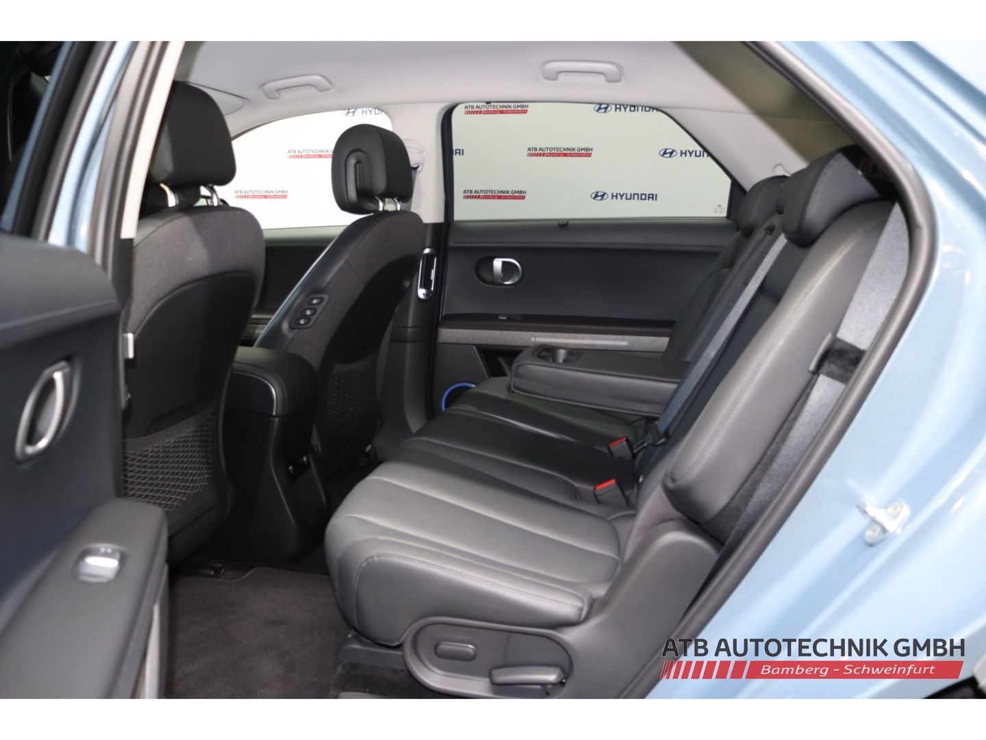 Fahrzeugabbildung Hyundai IONIQ 5 UNIQ 4WD 77,4 kWh Relax-Paket 20''LM-Fel
