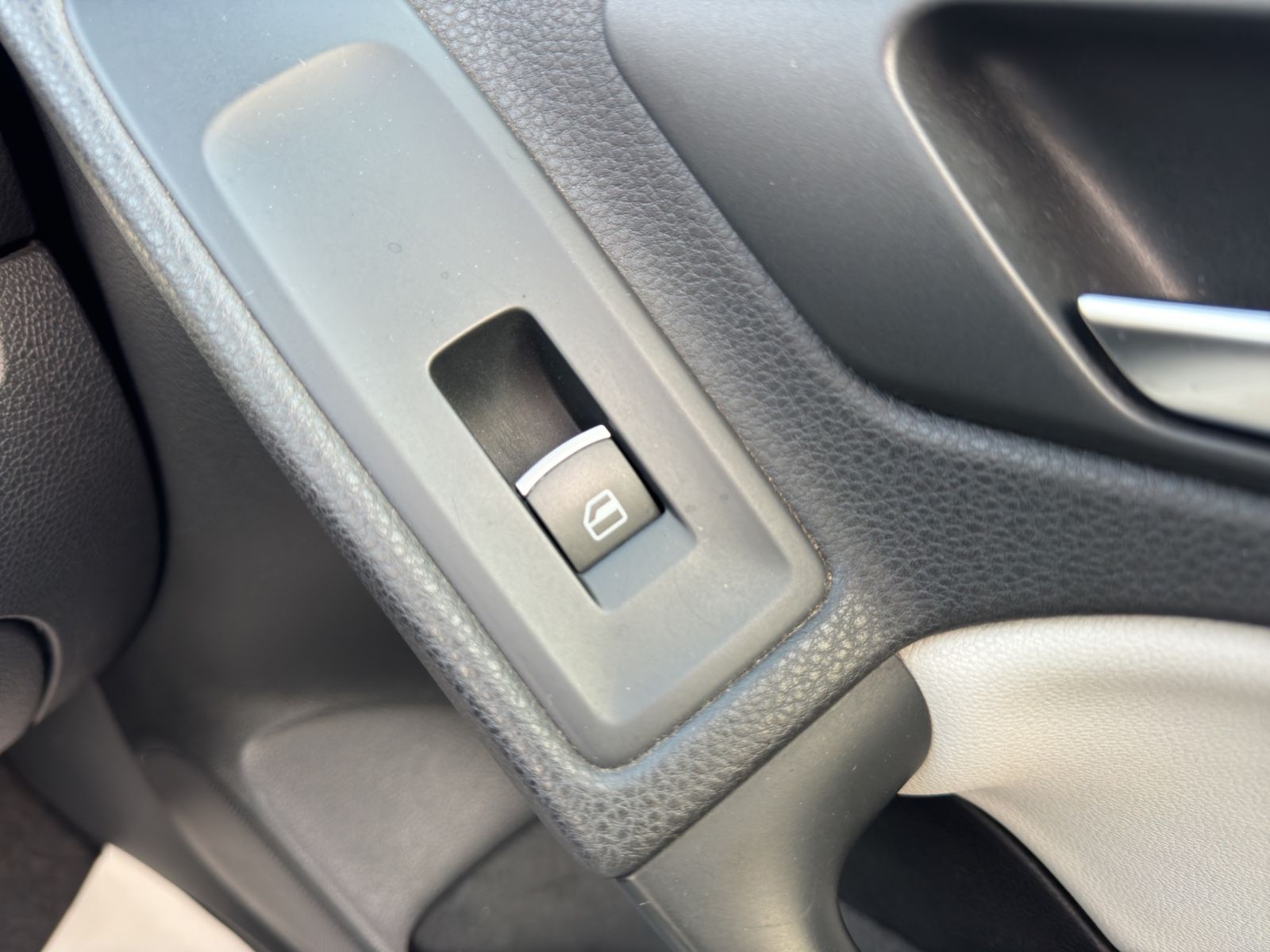 Fahrzeugabbildung Volkswagen Golf VI Cabriolet /Klima./Sitzhz./Leder/Navi/PDC
