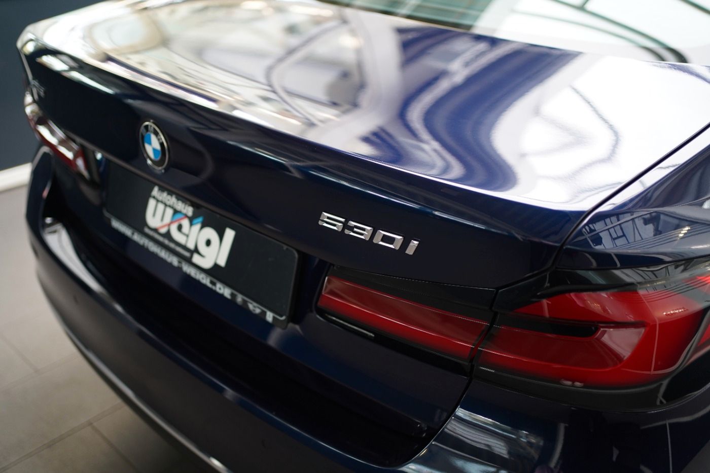 Fahrzeugabbildung BMW 530i xDrive Luxury Line +Komfortsitze+Laserlicht