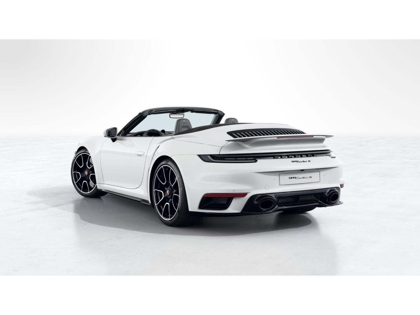 Porsche 992 911 Turbo S Cabriolet Nachtsicht Burmester