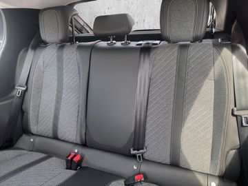 Peugeot 208 ALLURE HYBRID 110 e-DSC6 SHZ*CARPLAY*PDC