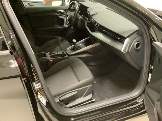 A3 Sportback 30 TFSI 6-Gang,Navi,GRA,Scheiben ab