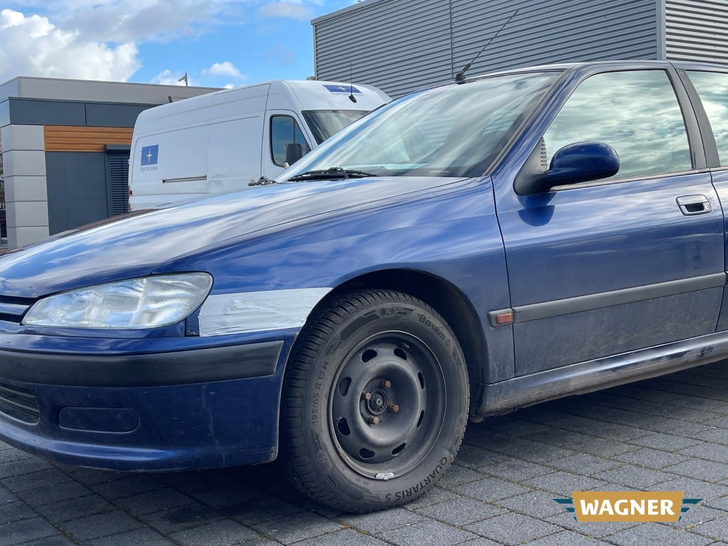Fahrzeugabbildung Peugeot 406 SR Klimaanlage Servolenkung Motorschaden