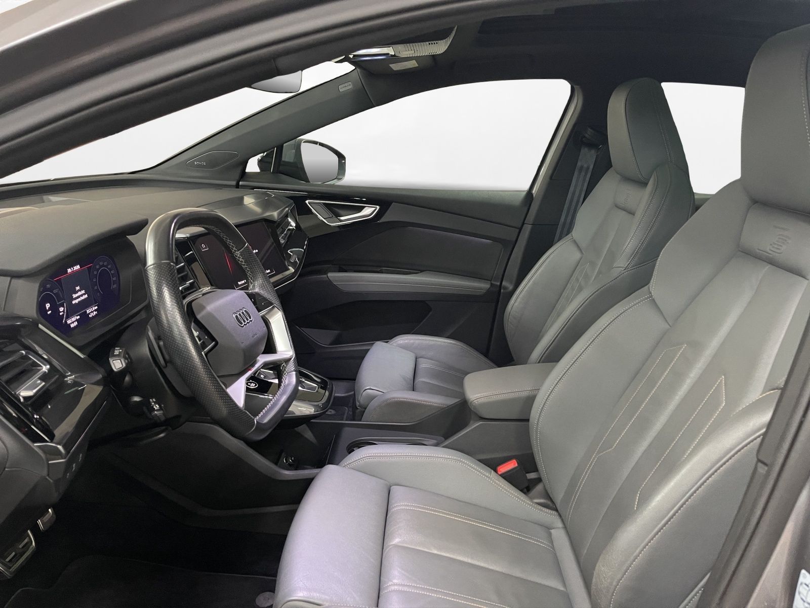 Audi Q4 e-tron 50 qu. Edition One AHK Pano Matrix LM  foto 16