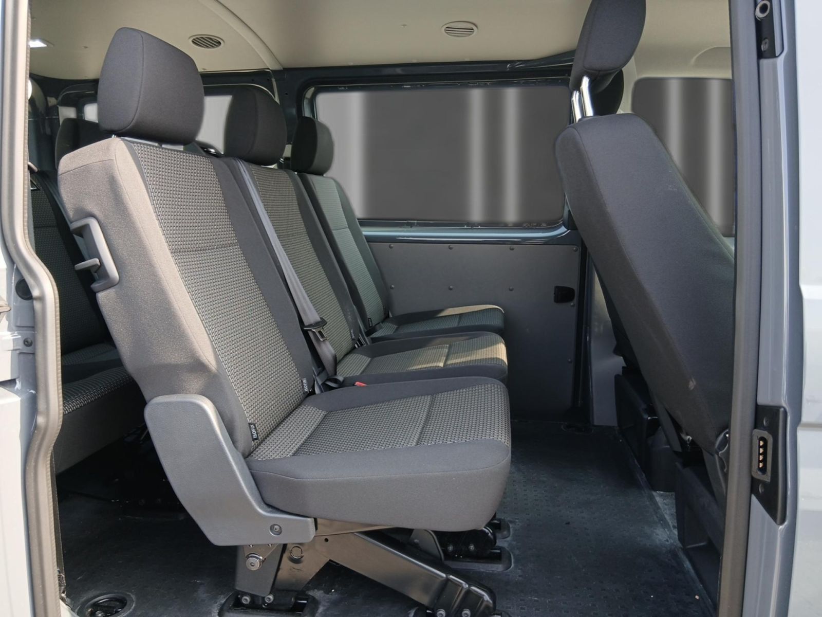 Volkswagen T6 Kombi - Bild 11