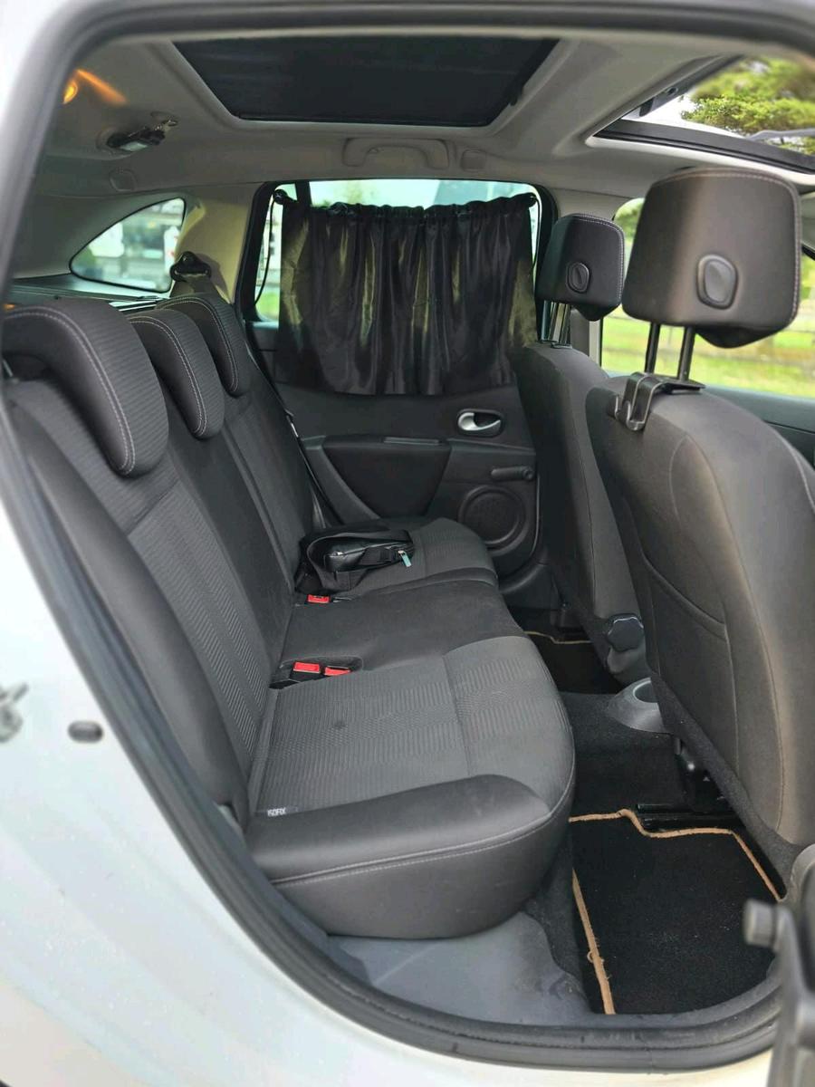 Renault Clio 2010 — photo 10