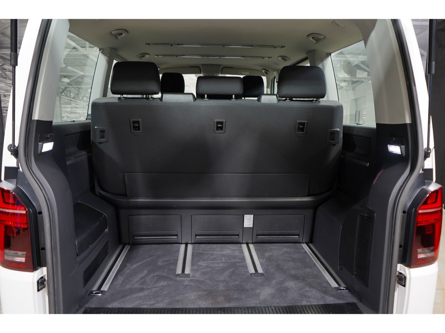 Volkswagen T6.1 Multivan 2.0 TDI 4M Comfortline AHK Kamera foto 11