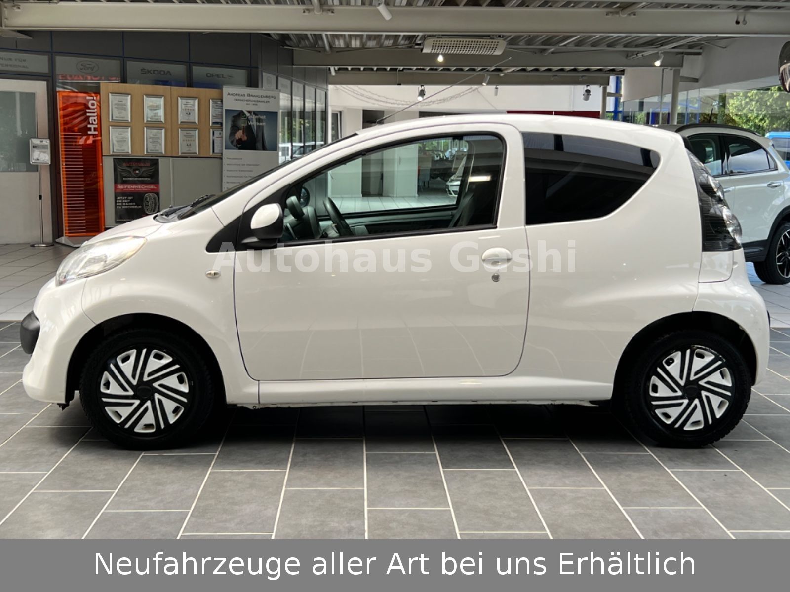 Fahrzeugabbildung Citroën C1 Style*Automatik*Klima*Allwetterreifen*Tüv-Neu