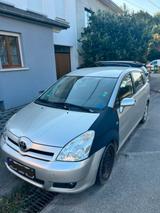 Toyota Corolla Verso 1.8-l-VVT-i Sol Sol - graue Toyota Corolla Verso