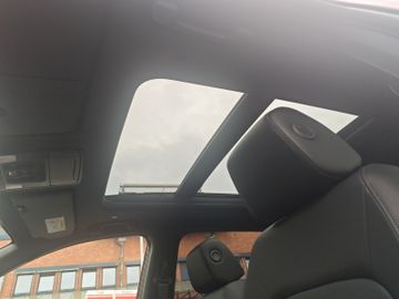 Fotografie des Honda CR-V PHEV Advance Tech HEAD UP PANORAMA LEDER