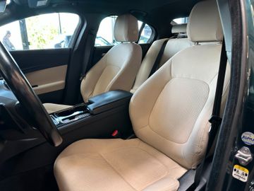 MYAUTOCENTER – Gebraucht- und Jahreswagen mit Werkstattservice in Pfaffenhofen Jaguar XE Pure *LED*Keyless*2-Zonen*Tempo*Navi*
