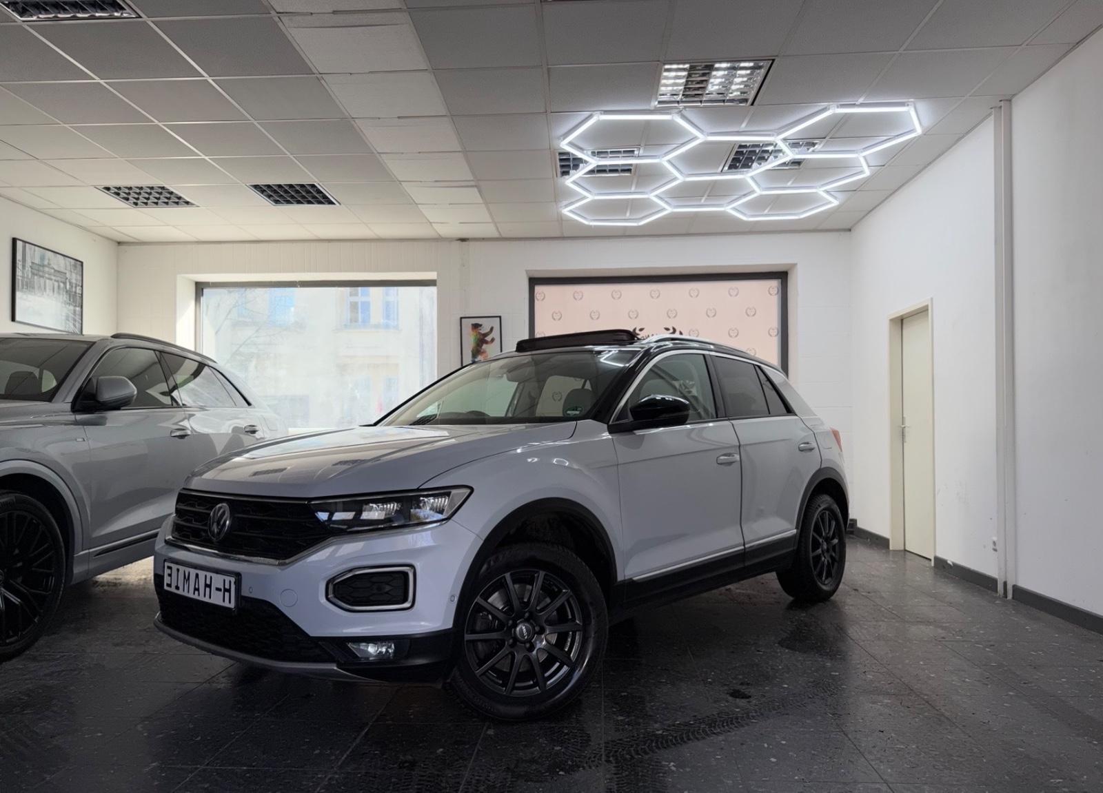 Volkswagen T-ROC HIGHLINE 4MOTION  AUTO PANO NAVI LEDER SZH