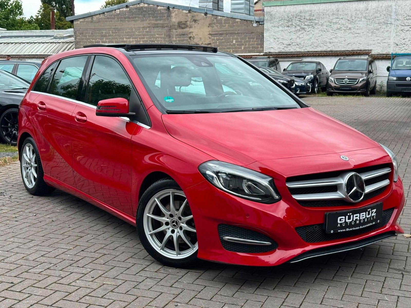 MERCEDES-BENZ B 180Urban*Aut*Pano*Led*Pdc*Leder*Navi*