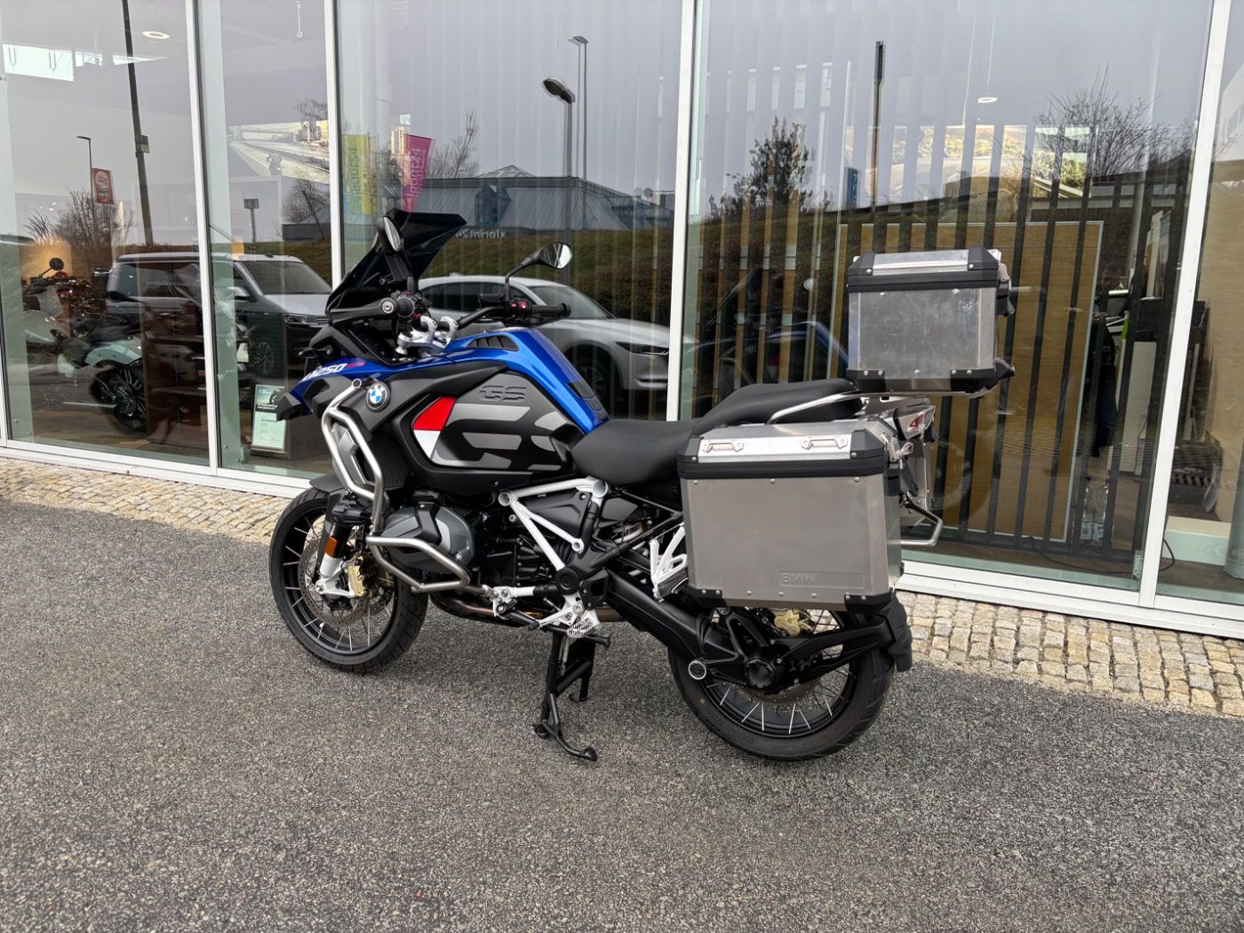 Fahrzeugabbildung BMW R 1250 GS Adventure Rallye Akrapovic Öl Inclusiv