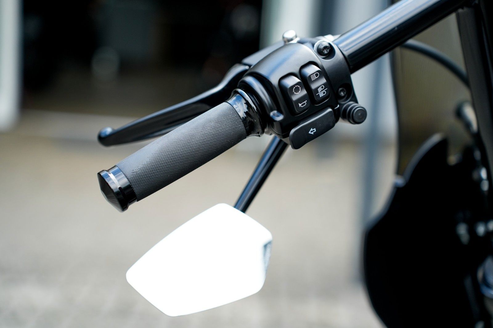Fahrzeugabbildung Harley-Davidson SOFTAIL STREET BOB CLUBSTYLE J&H Ape - Airride