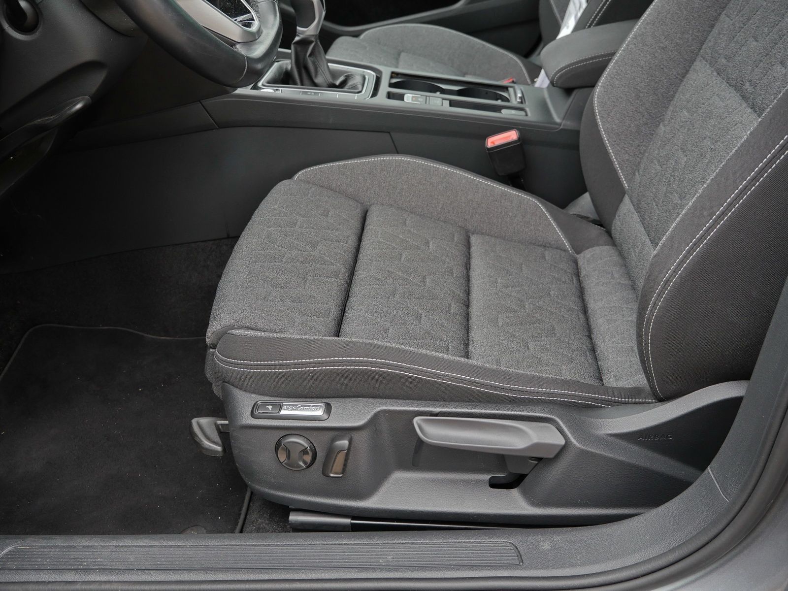 Volkswagen Passat Variant - Bild 22