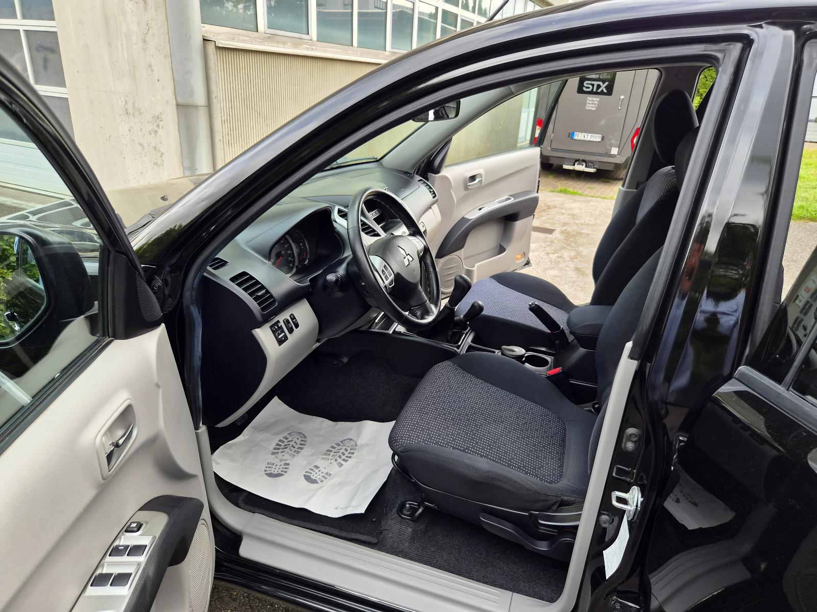 Mitsubishi L200 Intense 4WD TÜV+INSP NEU