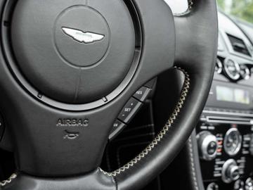 2013 Aston Martin V8 VANTAGE 缩略图 30