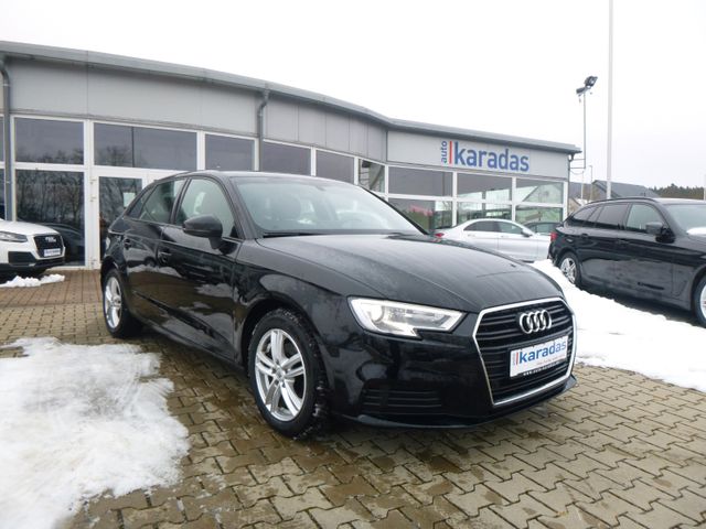 Fahrzeugabbildung Audi A3 Sportback 35 TFSI >AUT/NAV/Sitzheiz/Einparkh<