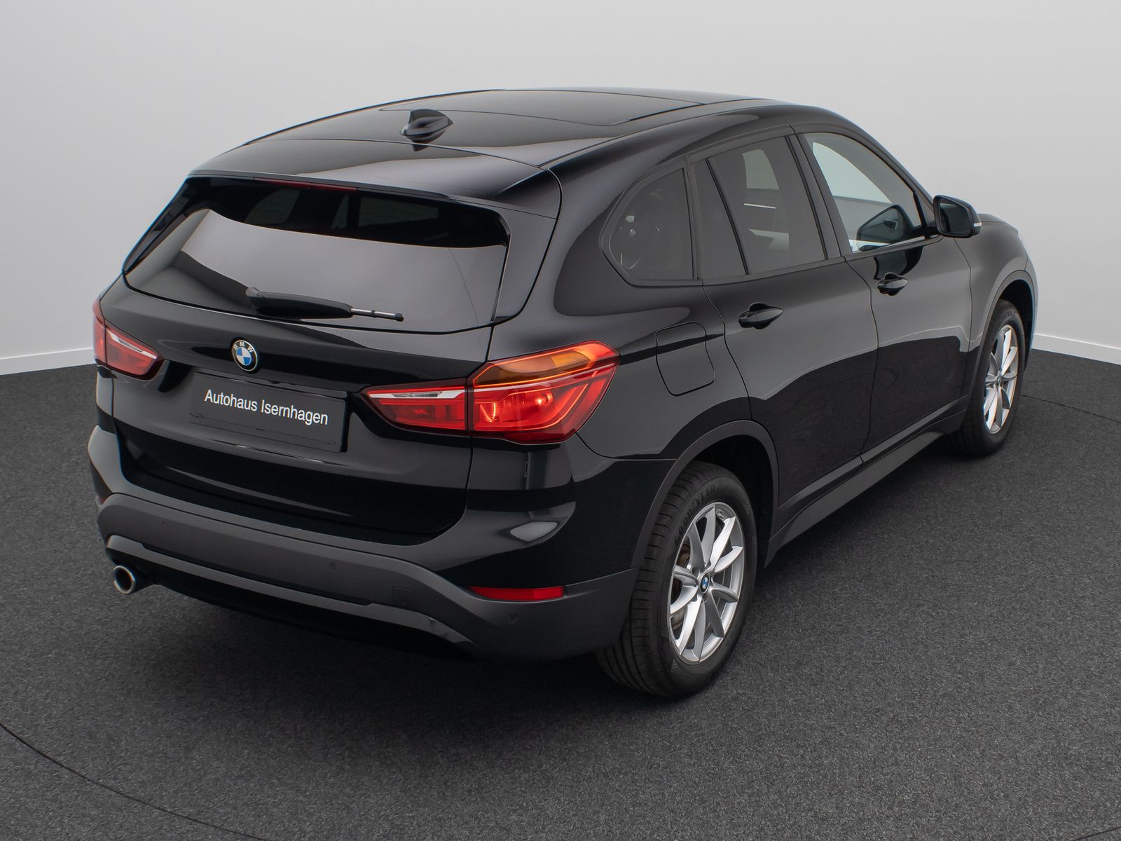Fahrzeugabbildung BMW X1 sD18i Panorama Kamera DAB Navi Komfort Leder