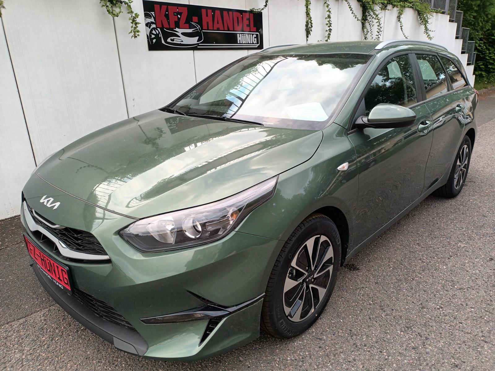 Kia CEED SPORTWAGON 1.5T-GDI TOP BUSINESS DCT7 NAVI!