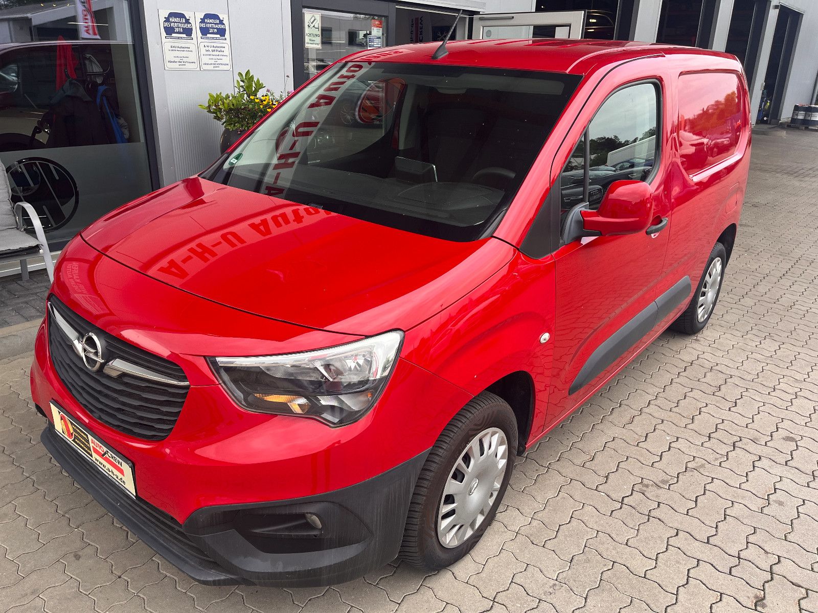 Fahrzeugabbildung Opel Combo E Cargo Edition