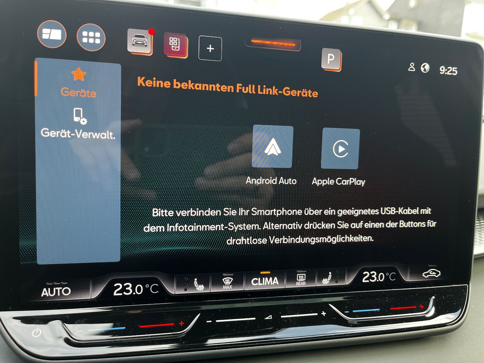 Fahrzeugabbildung CUPRA Terramar 2.0 TSI 4Drive VZ AHK PANO 20" SENN HUP
