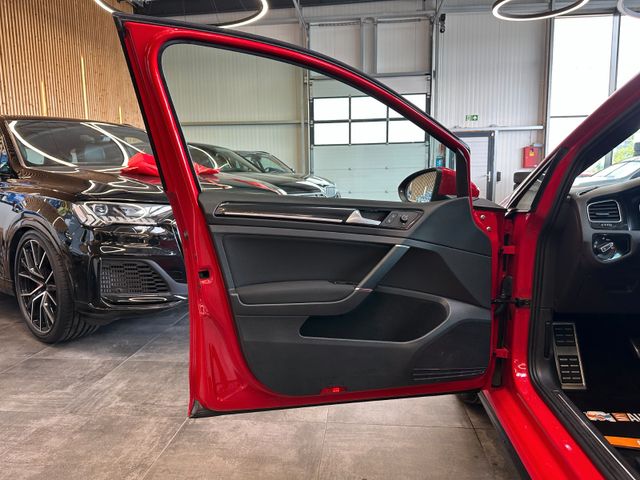 Volkswagen Golf *1.HAND*PANO*STHZ*AHK*ACC*NAV*2-ZONEN*