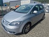 Volkswagen Golf Plus 1.6 Tour Tour - Volkswagen Golf Plus Tour mit Benzin-Antrieb