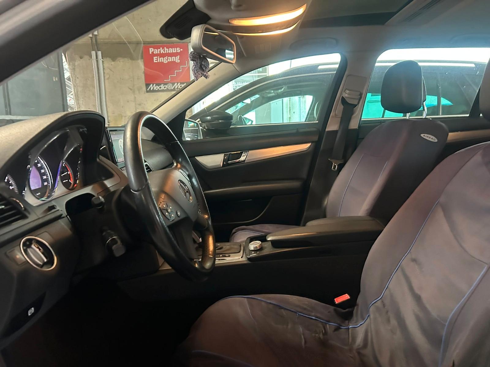 Mercedes-Benz C250 2011 — photo 7