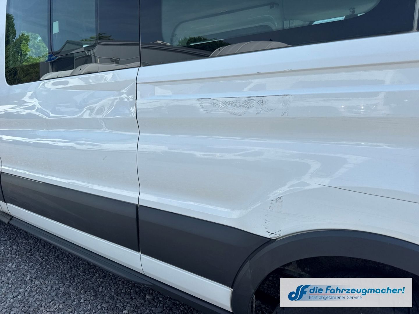 Fahrzeugabbildung Ford Transit Kombi 350 L3 Trend 2.2 TDCi DPF *1465 *K