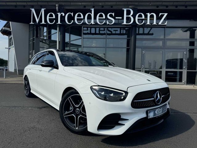 Mercedes-Benz E 220d T AMG+Pano+AHK+Night+TotW+ RKamera+Ambien