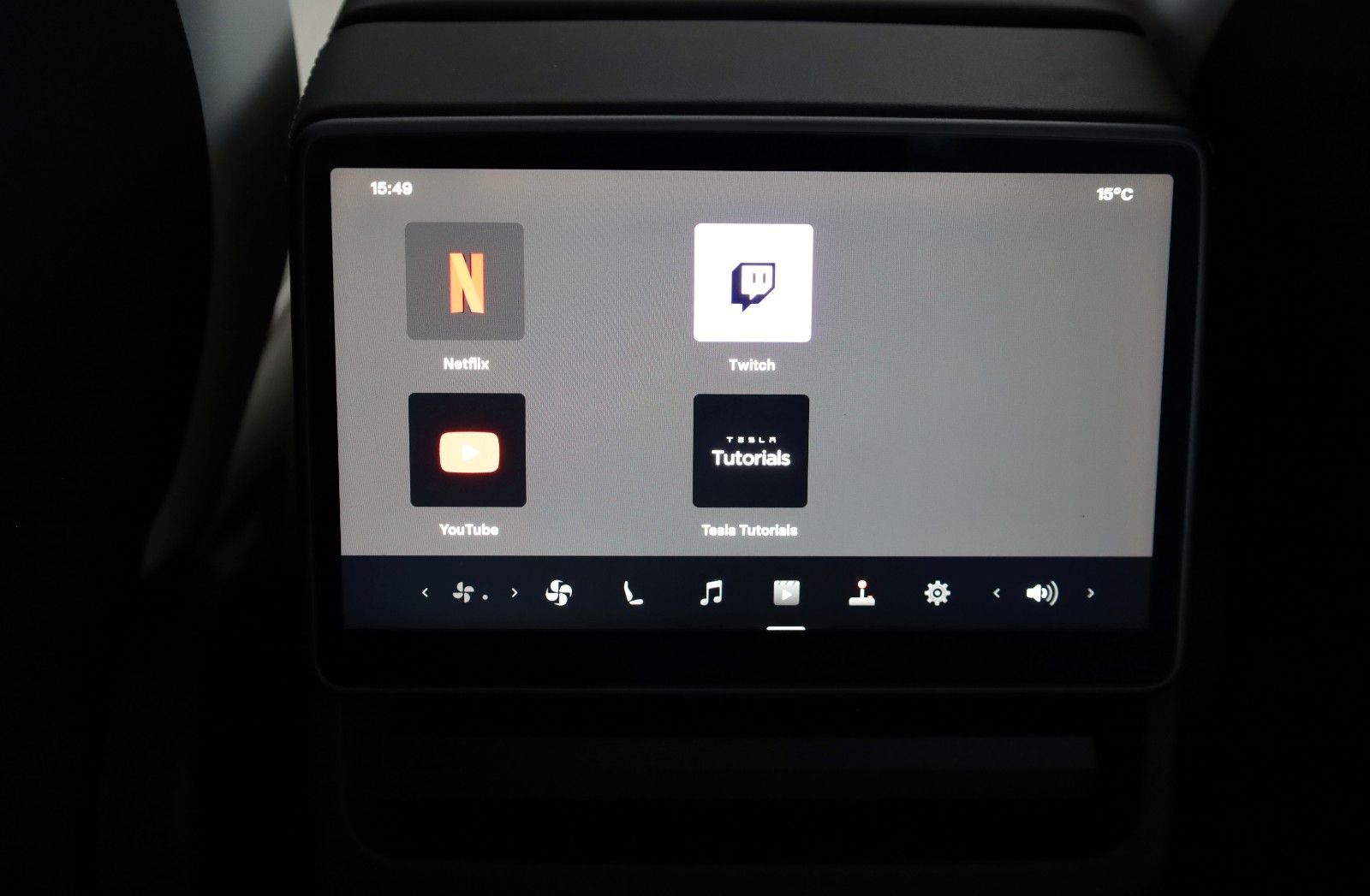 Fahrzeugabbildung Tesla Model 3 ,Leder,Navi,LED,4xSH,Panorama,Autopilot