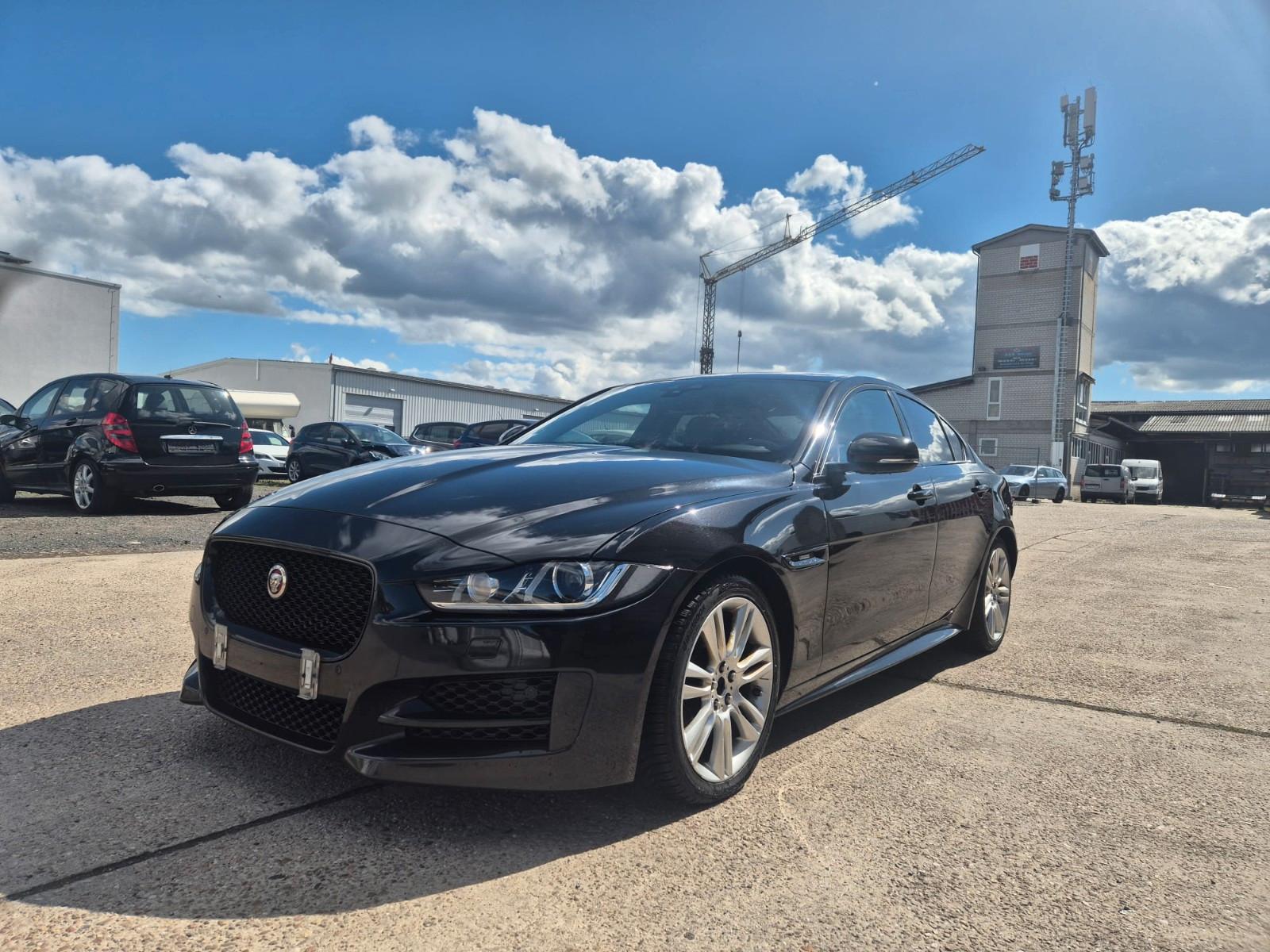 Jaguar XE Ingenium Edition