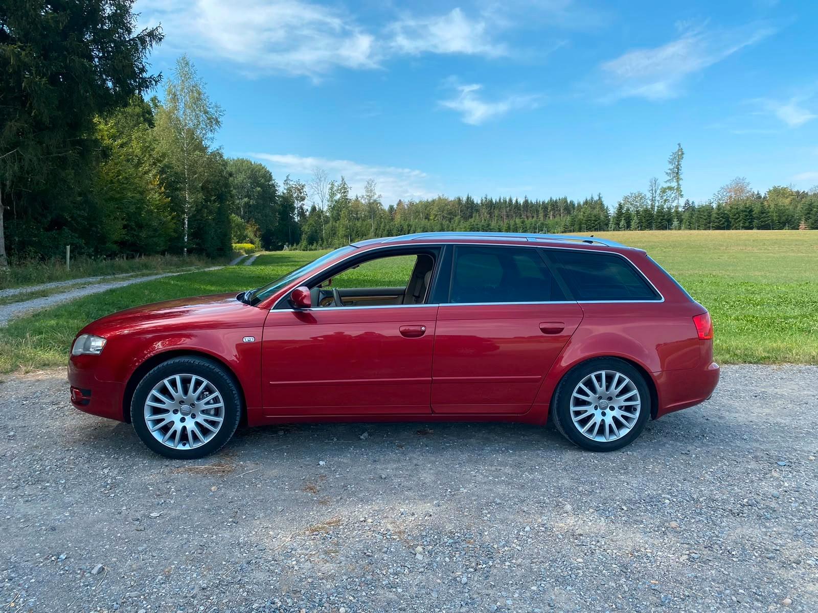 Audi A4 2006 — салон