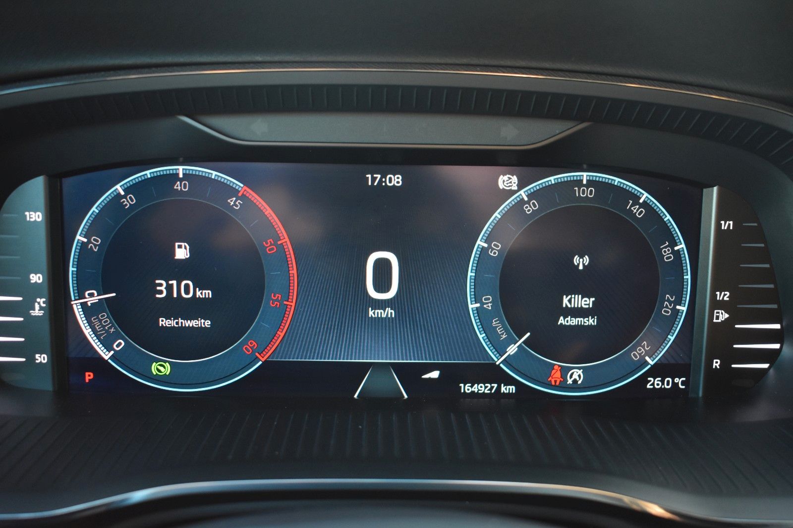 Fahrzeugabbildung SKODA Octavia Combi Scout 4x4/KEYLESS/HUD/AHK/LED