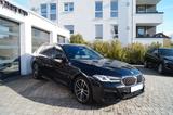 BMW 520d xDrive M Sport *Driving Assist, Keyless* - BMW: Assist