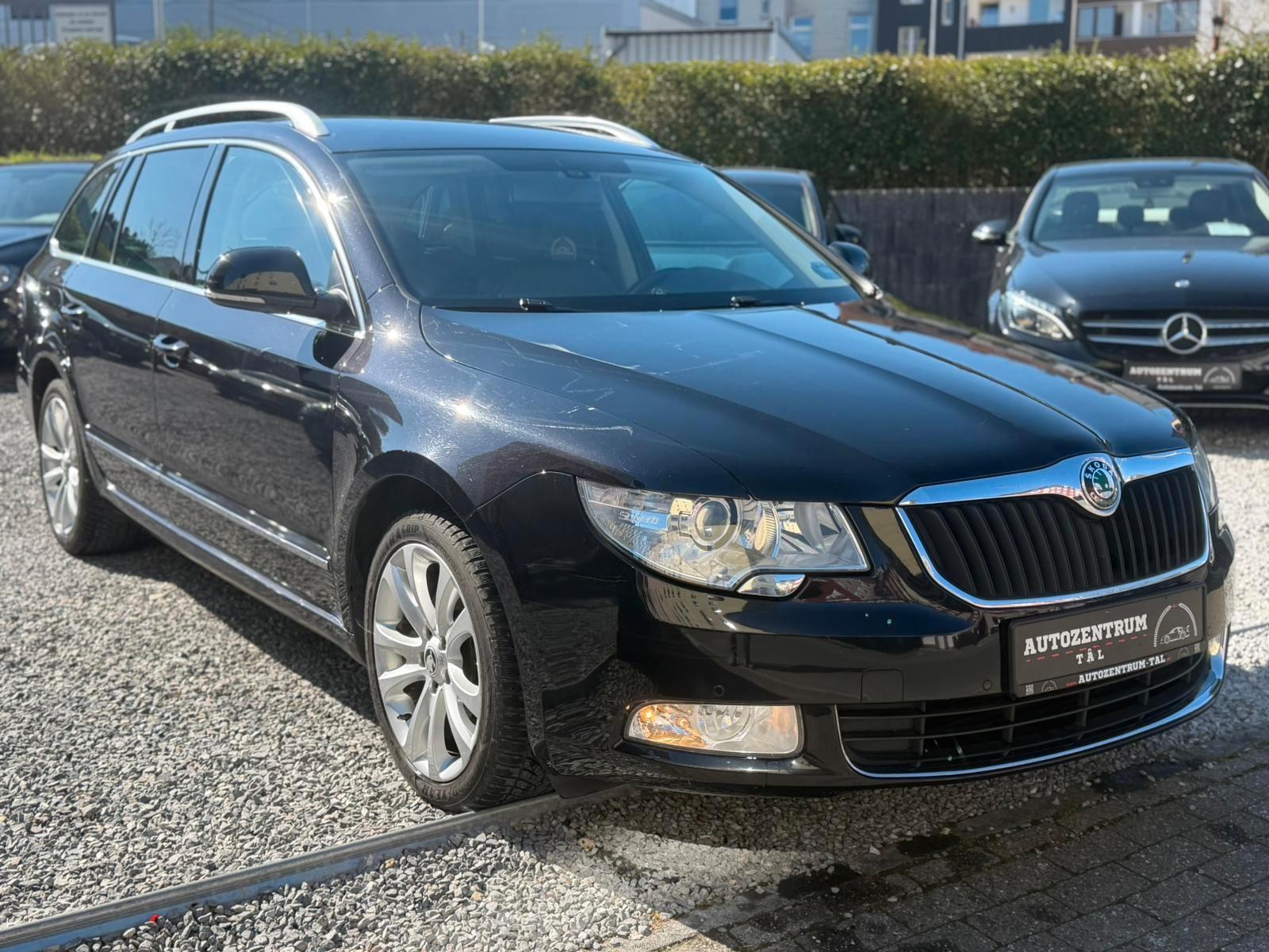 Skoda Superb 2.0 TDI Elegance*2-HAND*AHK*NAVI*SHG*PDC*