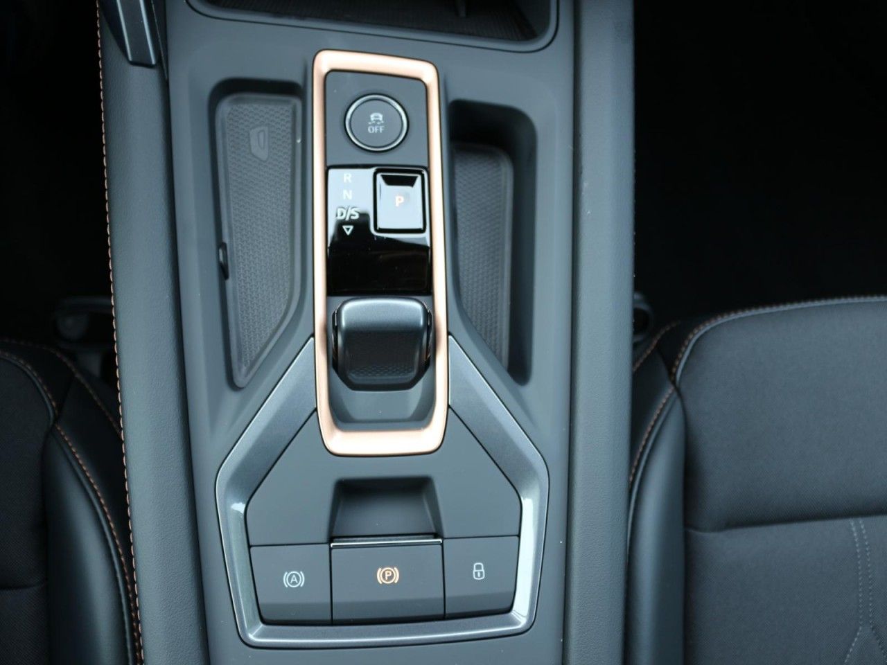 Fahrzeugabbildung CUPRA Formentor 1.5 eTSI DSG