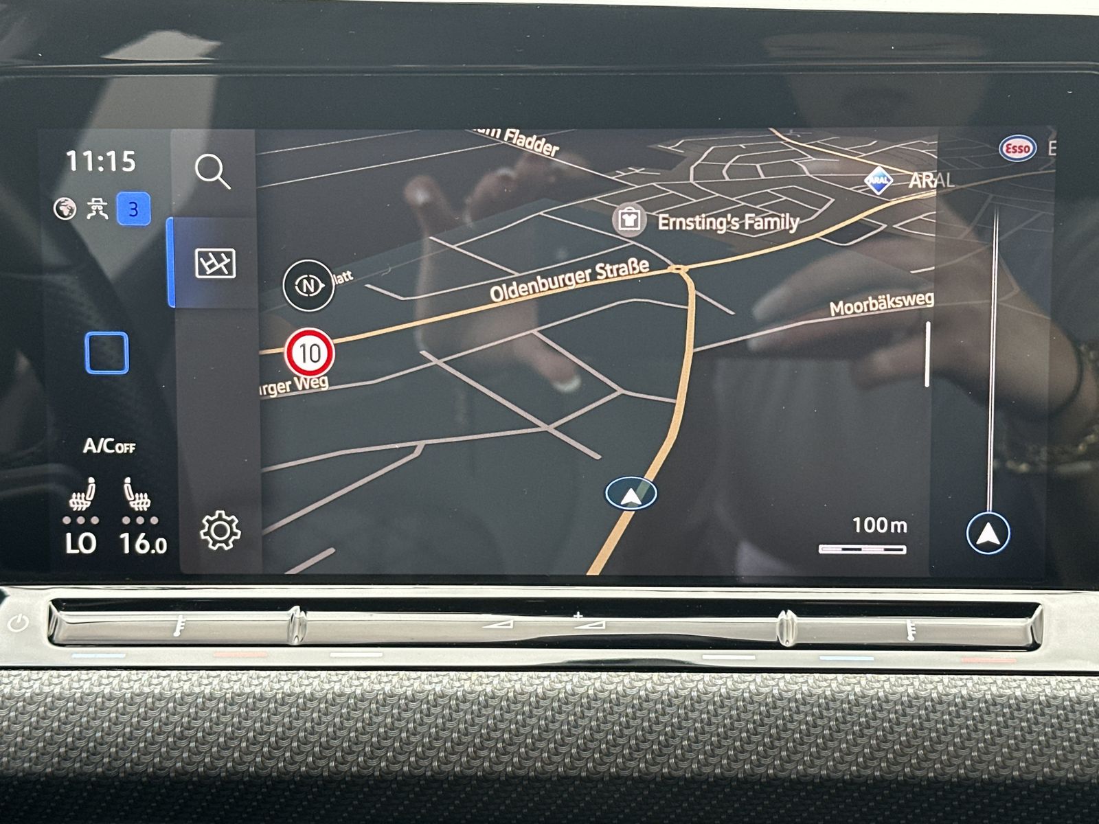 Fahrzeugabbildung Volkswagen Golf Variant 2.0 TDI DSG R-Line NAV+LED+H&K+ACC