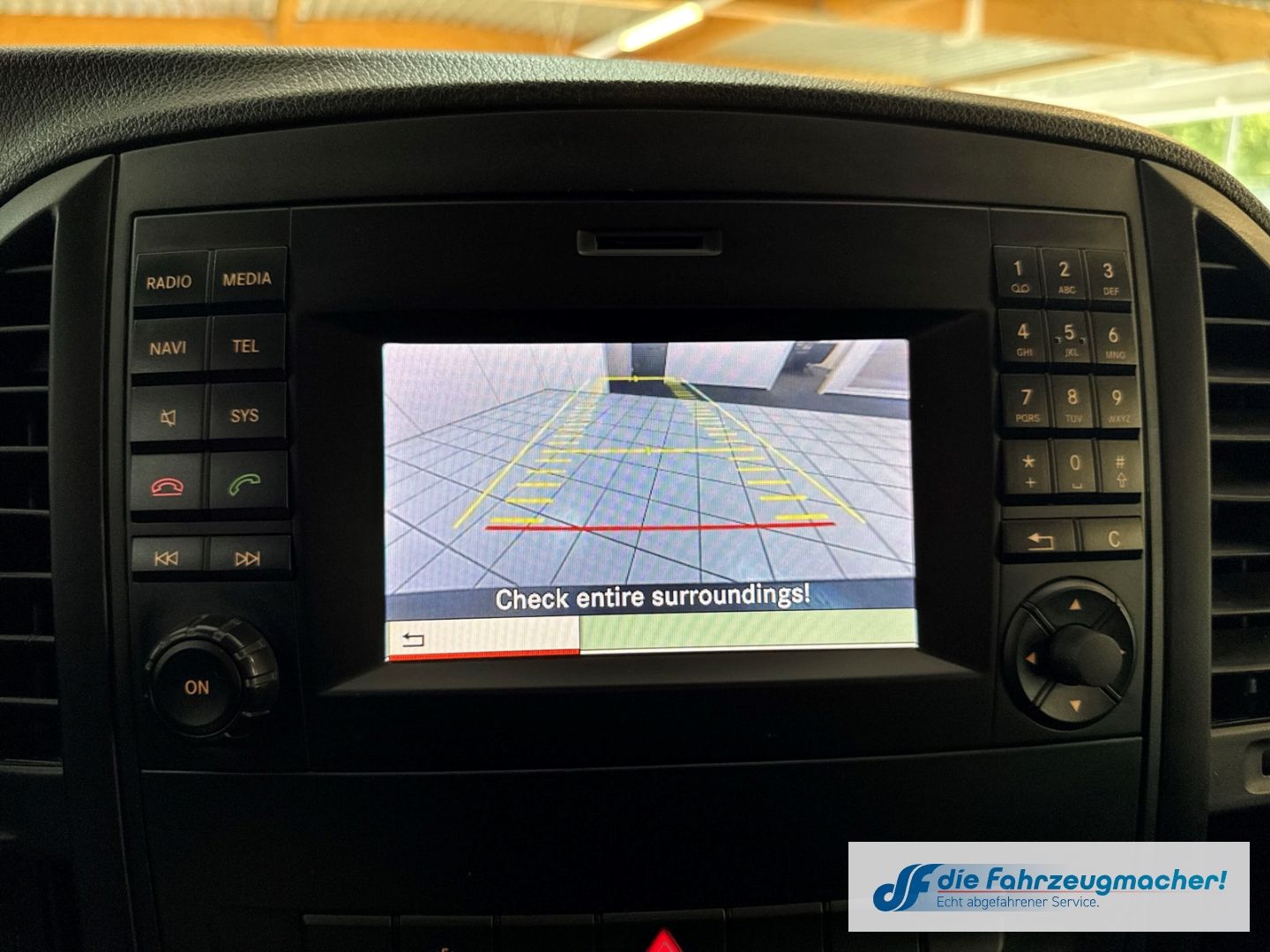 Fahrzeugabbildung Mercedes-Benz Vito Kasten e111 lang SHZ Rückfahrkam. Temp Tel.