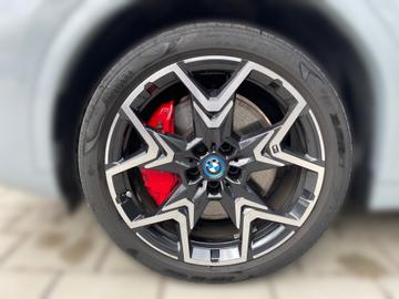 2024 BMW IX2 照片 7