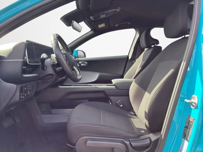 Fahrzeugabbildung Hyundai IONIQ 6 ELEKTRO 53 kWh SHZ LHZ NAVI LED KAMERA