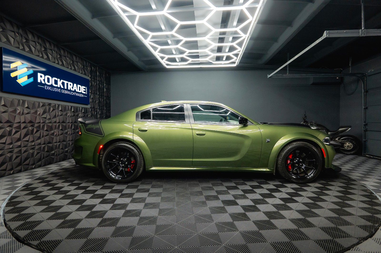 Fahrzeugabbildung Dodge Charger 6.4 V8 SRT 392 SCATPACK SWINGER WIDEBODY